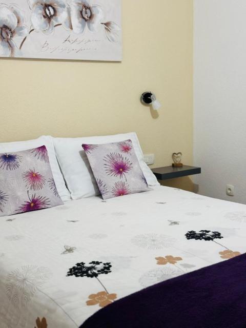 Apartments Paradise Licko Petrovo Selo Exterior photo